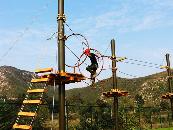 Outward Bound Equipment， ropes course，climbing wall