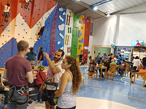 climbing gym, climbing center, rock climbing wall, indoor climbing wall, outdoor climbing wall, build a climbing wall, adventure park, ropes course, entertainment center