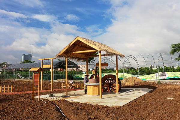 summer camp equipment, obstacle course