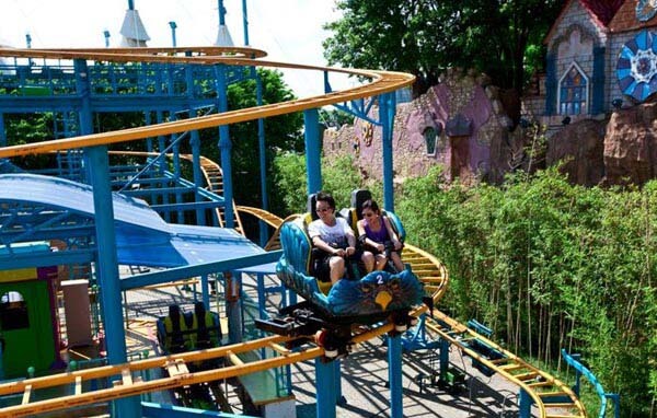 adventure park, theme park