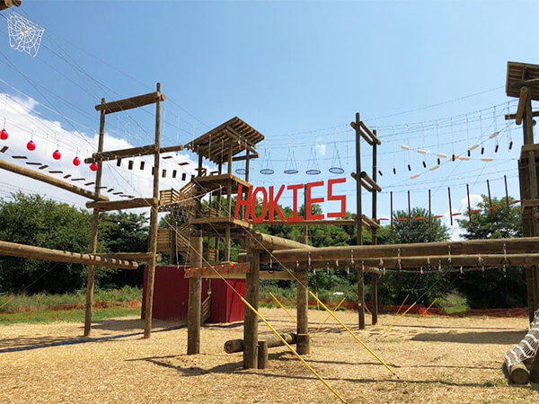 ropes course， challenge course， adventure course