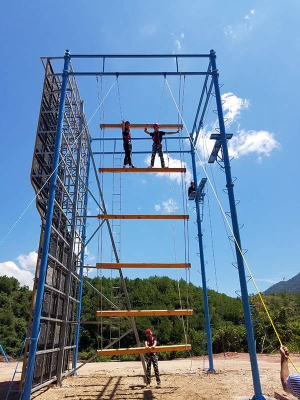 jacob ladder, high ropes challenge, team building