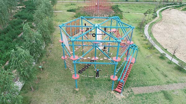 adventure park , team building equipment, obstacle course