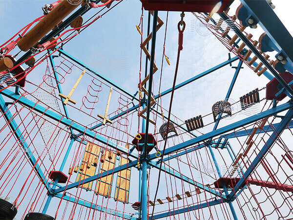 ropes course， outward bound equipment， climbing wall