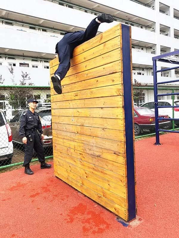 army obstacle course, military obstacle course