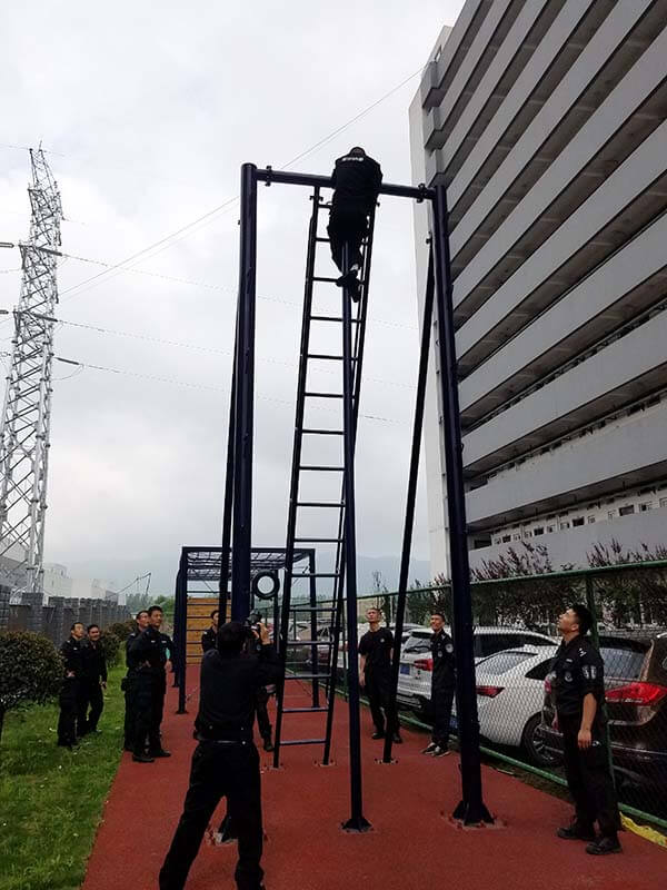 army obstacle course, military obstacle course