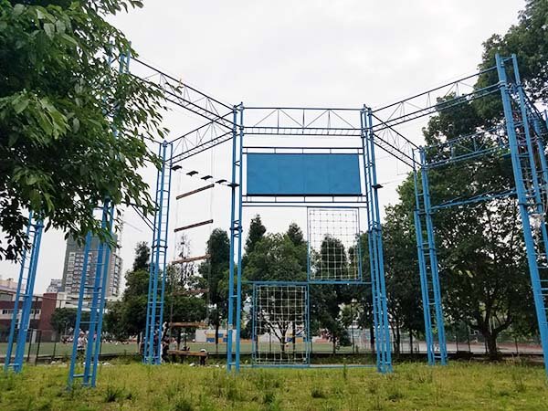 high ropes challenge, ropes course, high ropes for leisure park