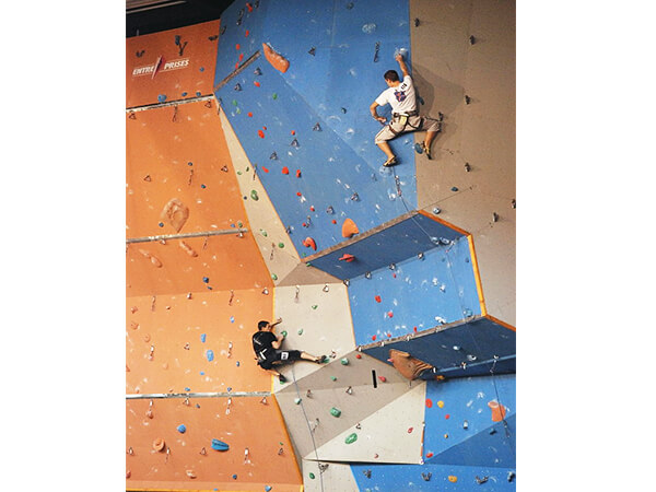 climbing wall, playground，amusement park