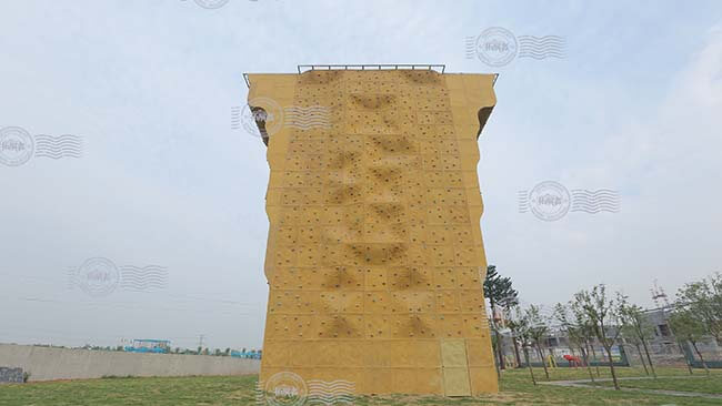 adventure park, outdoor adventure playground, obstacle course