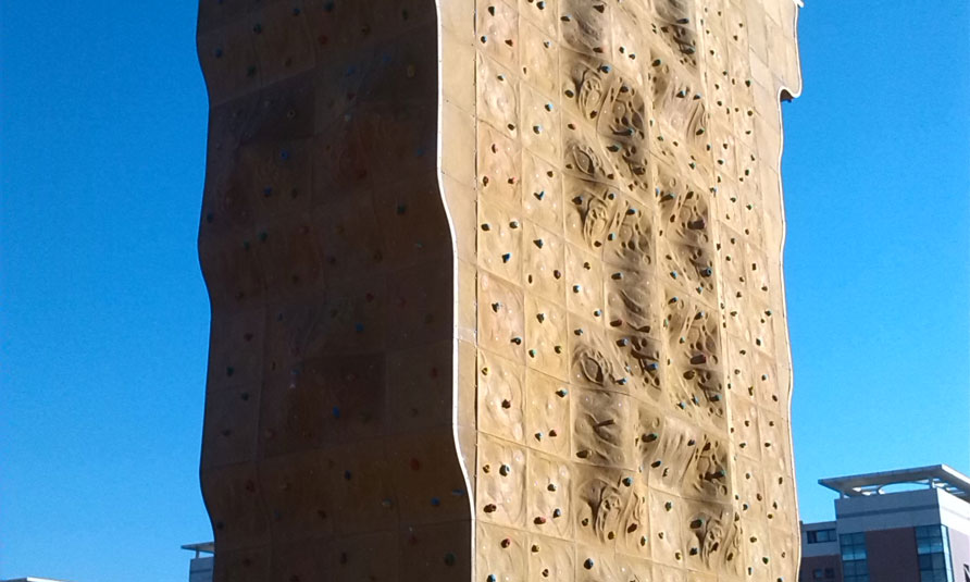 Outdoor Rock Climbing Wall in Beijing Geely University, artificial rock climbing wall