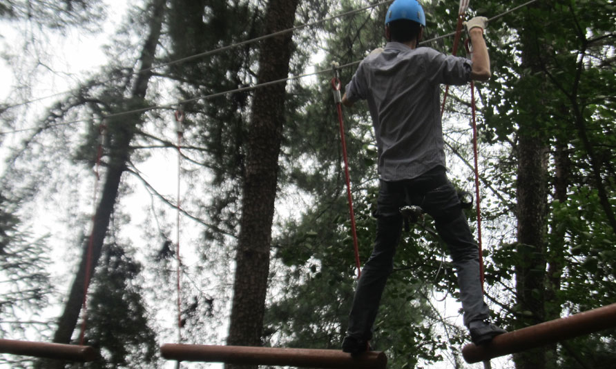 [!--Treetop Challenge Course in Jiuguojing Forest Park, treetop adventure, tree top adventure park--]